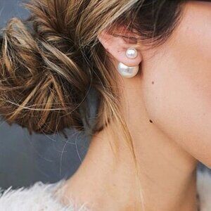 New! Anthropologie Shashi Silver Double Pearl Post Earrings (1066) NWOT